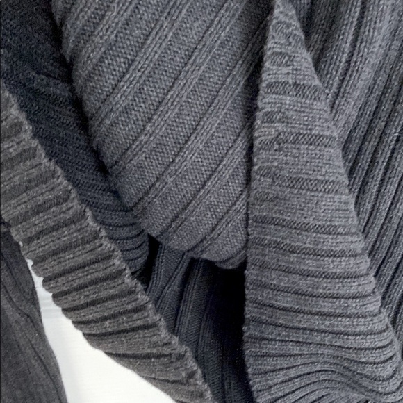 Calvin Klein Jeans Black Ribbed Turtleneck Sweater - Picture 7 of 7